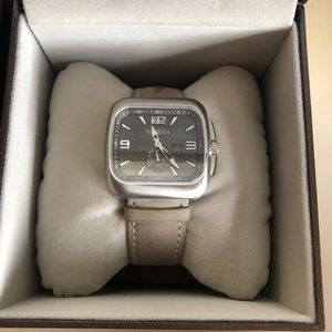 Unisex watch